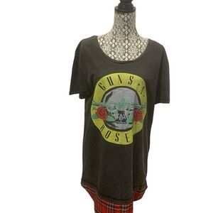 Guns N Roses Dress ! Graphic Tee - Black Concert VIP Concert Shirt Audio Fest